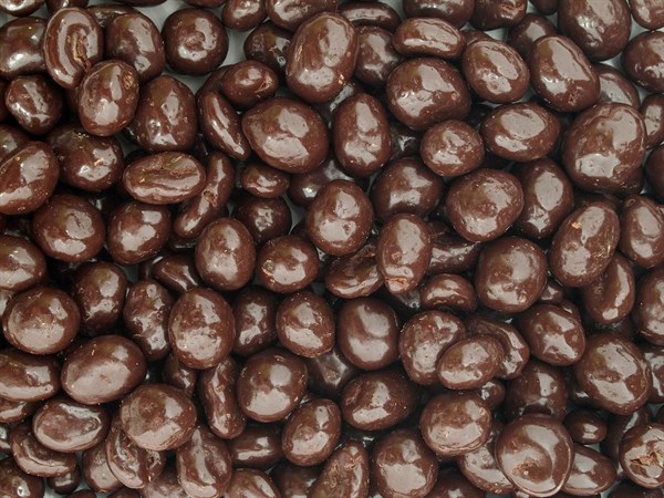 Ořechy a laskominy Arašídy v hořké čokoládě